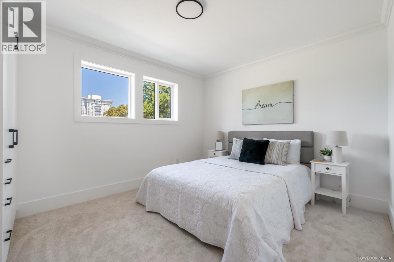 1427 E 27TH AVENUE, Vancouver