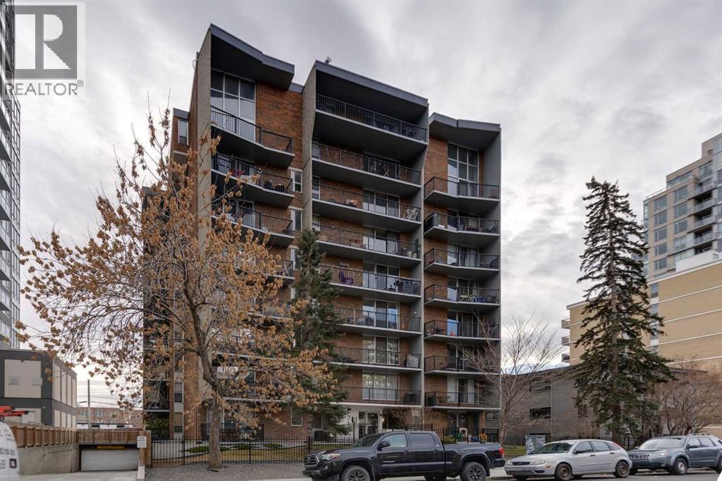 Single Family House for Sale in    Avenue SW Beltline Calgary 