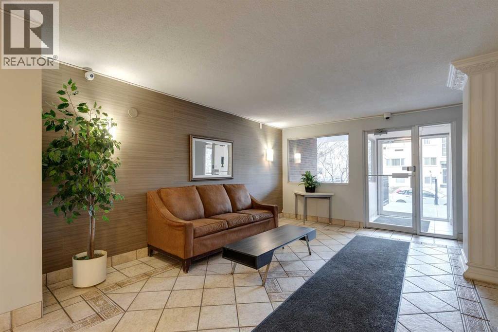 Single Family House for Sale in    Avenue SW Beltline Calgary 