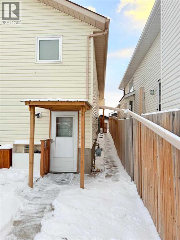 Single Family House Bi-level for Sale in  Laguna Way NE Monterey Park Calgary 