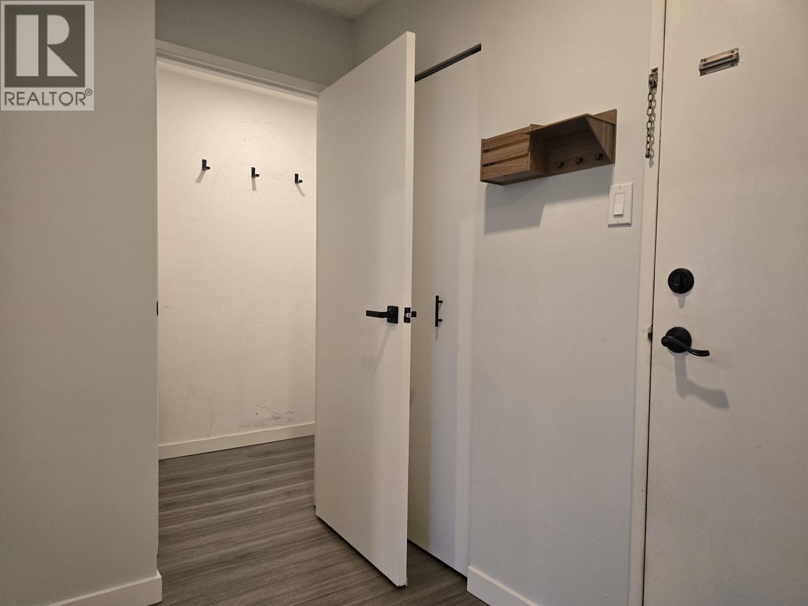 #204-8451 WESTMINSTER Highway, Richmond