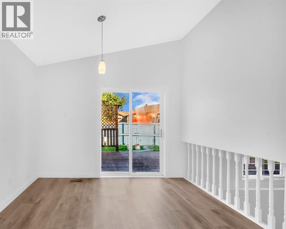 Single Family House 4 Level for Sale in  Shawbrooke Road SW Shawnessy Calgary 