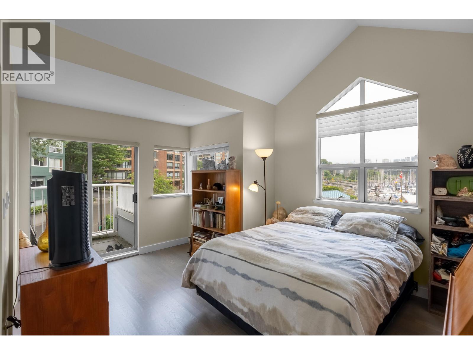 1596 ISLAND PARK WALK, Vancouver