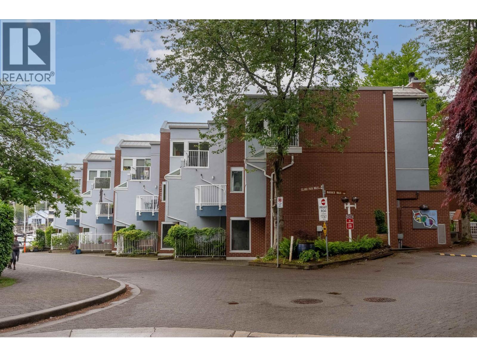 1596 ISLAND PARK WALK, Vancouver