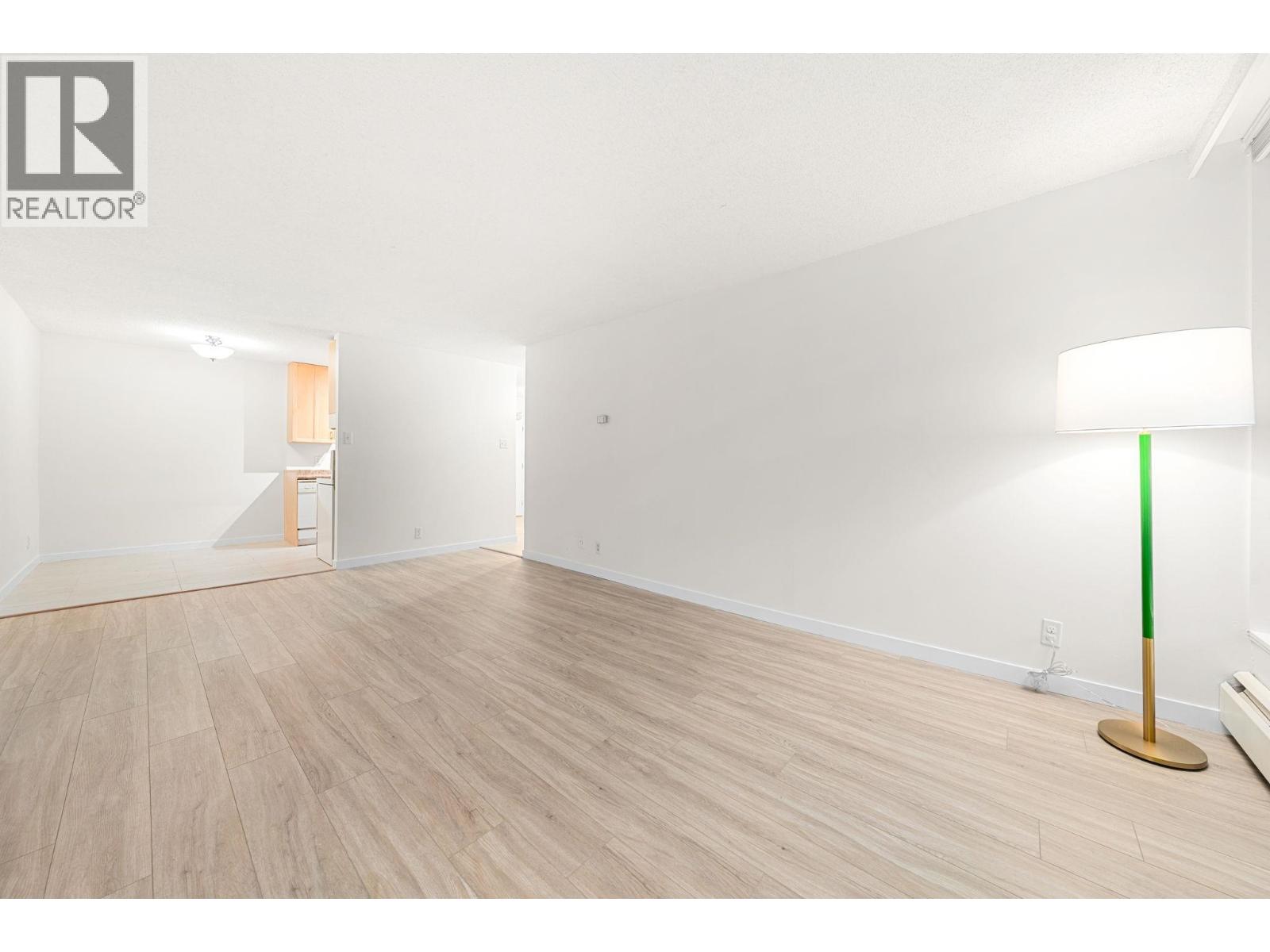 119 2012 FULLERTON AVENUE, North Vancouver