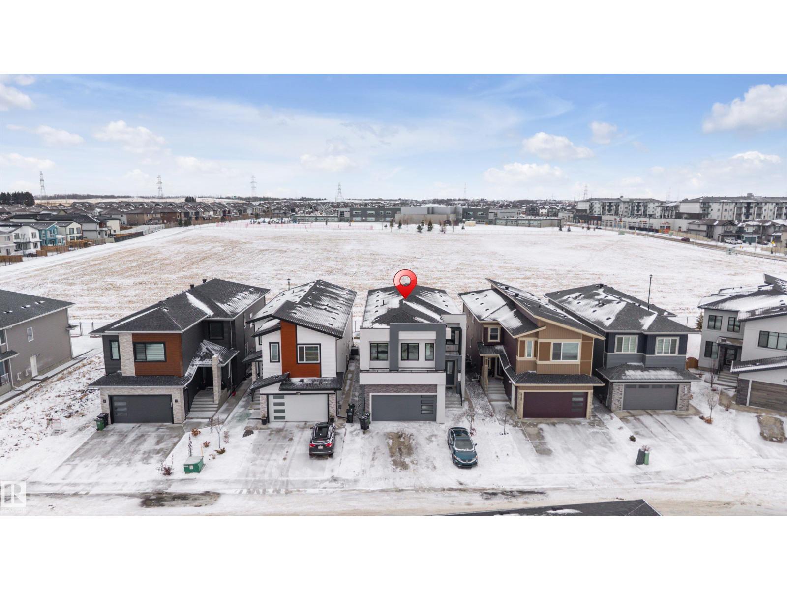 2123 18 AV NW, Edmonton