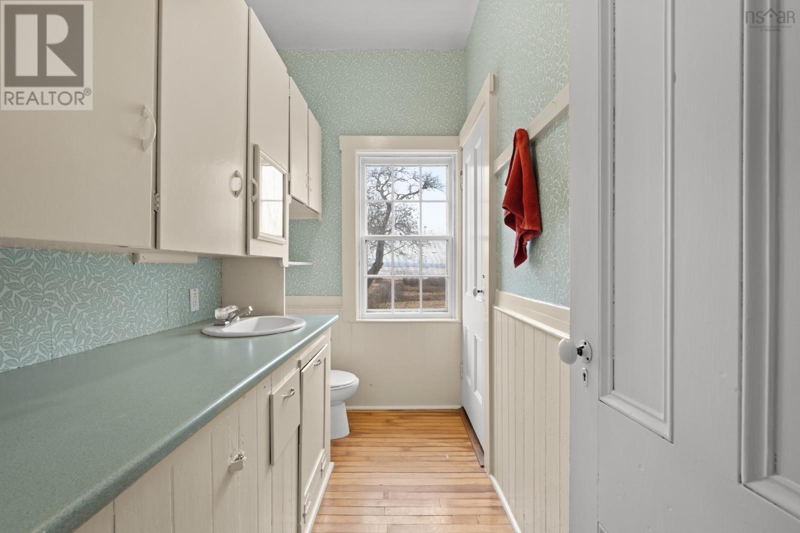 Property 19 of 44 of 4617 Highway 215