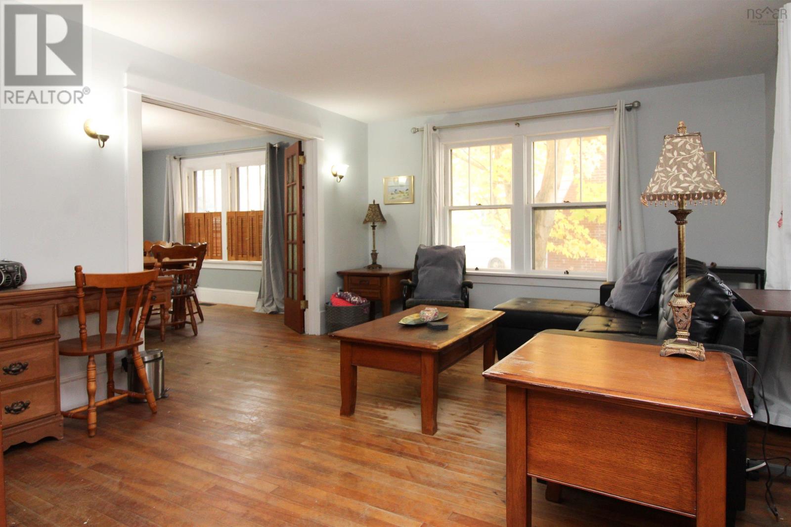 Property 4 of 48 of 8 Belgrave Terrace