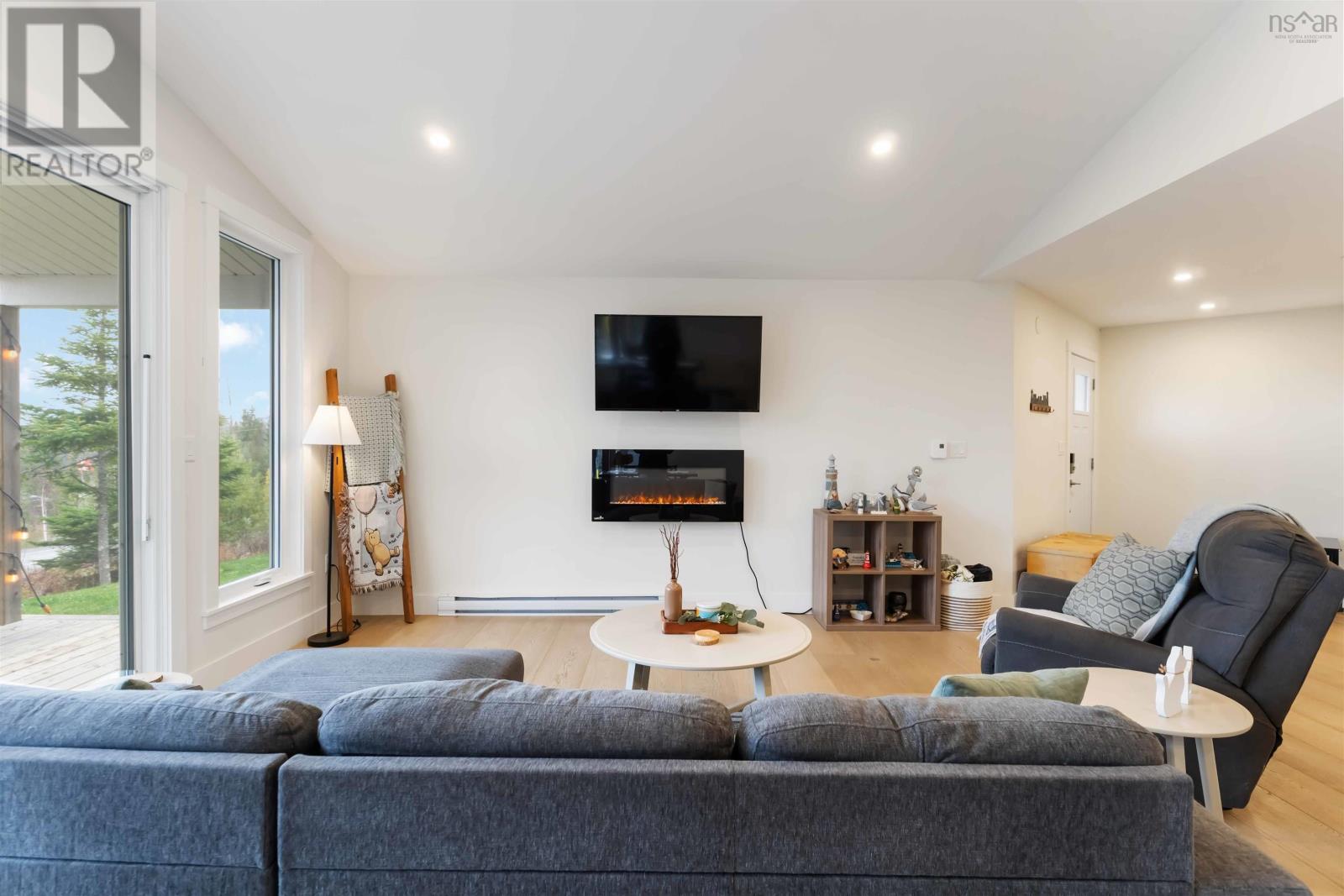 Property 13 of 49 of 179 Heritage Way