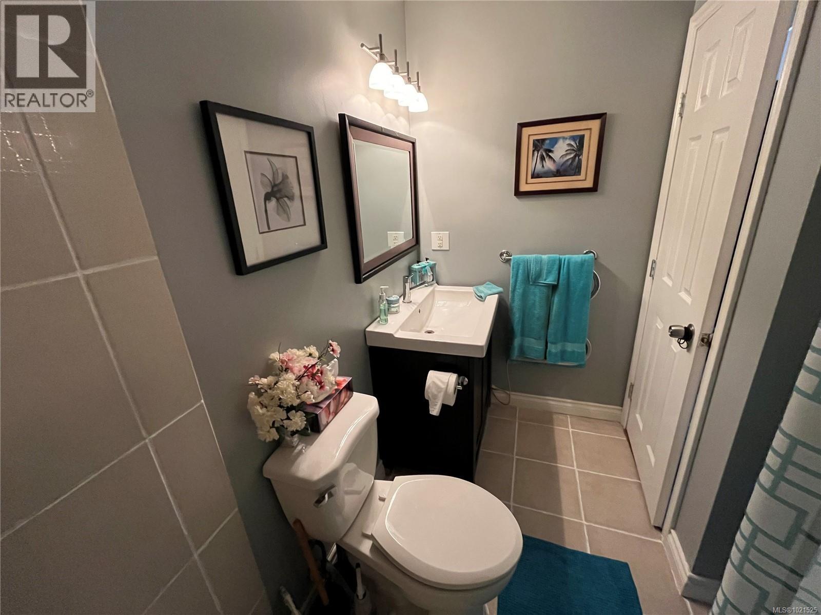 37 7077 Highland Dr, Port Hardy