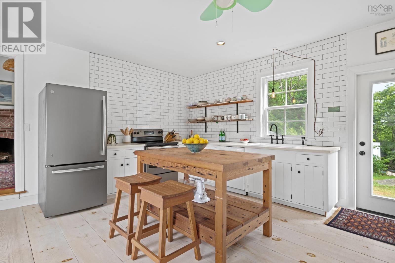 Property 10 of 50 of 57 Old Falls Road