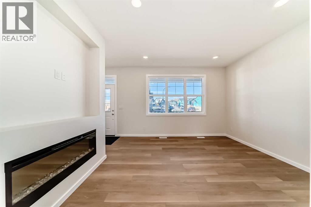 Single Family House for Sale in  Rangeview Way SE Rangeview Calgary 