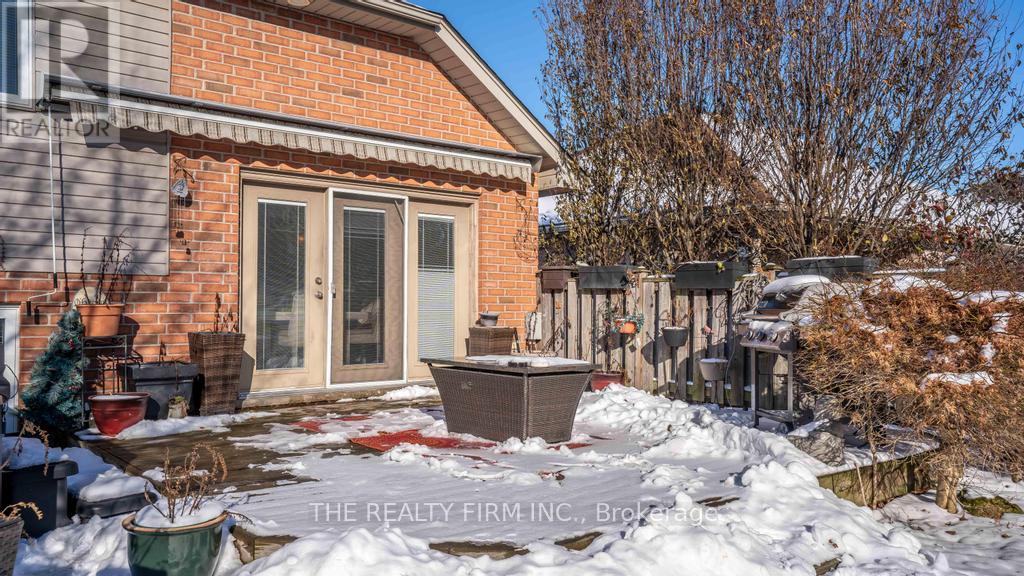 Single Family House for Sale in  LANDON LANE Central Elgin (Belmont) 