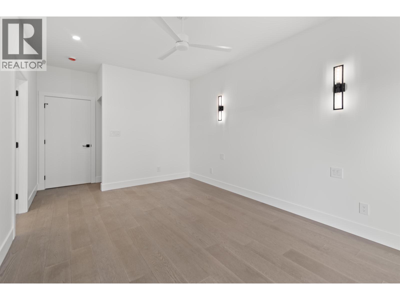 5416 STELLAR WAY, Sechelt