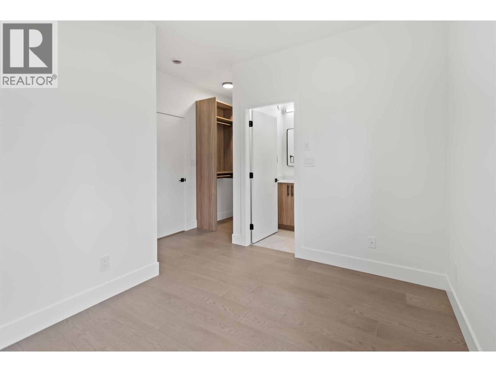 5416 STELLAR WAY, Sechelt