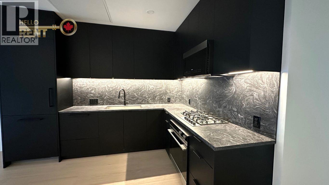 122 650 E 2ND STREET, North Vancouver