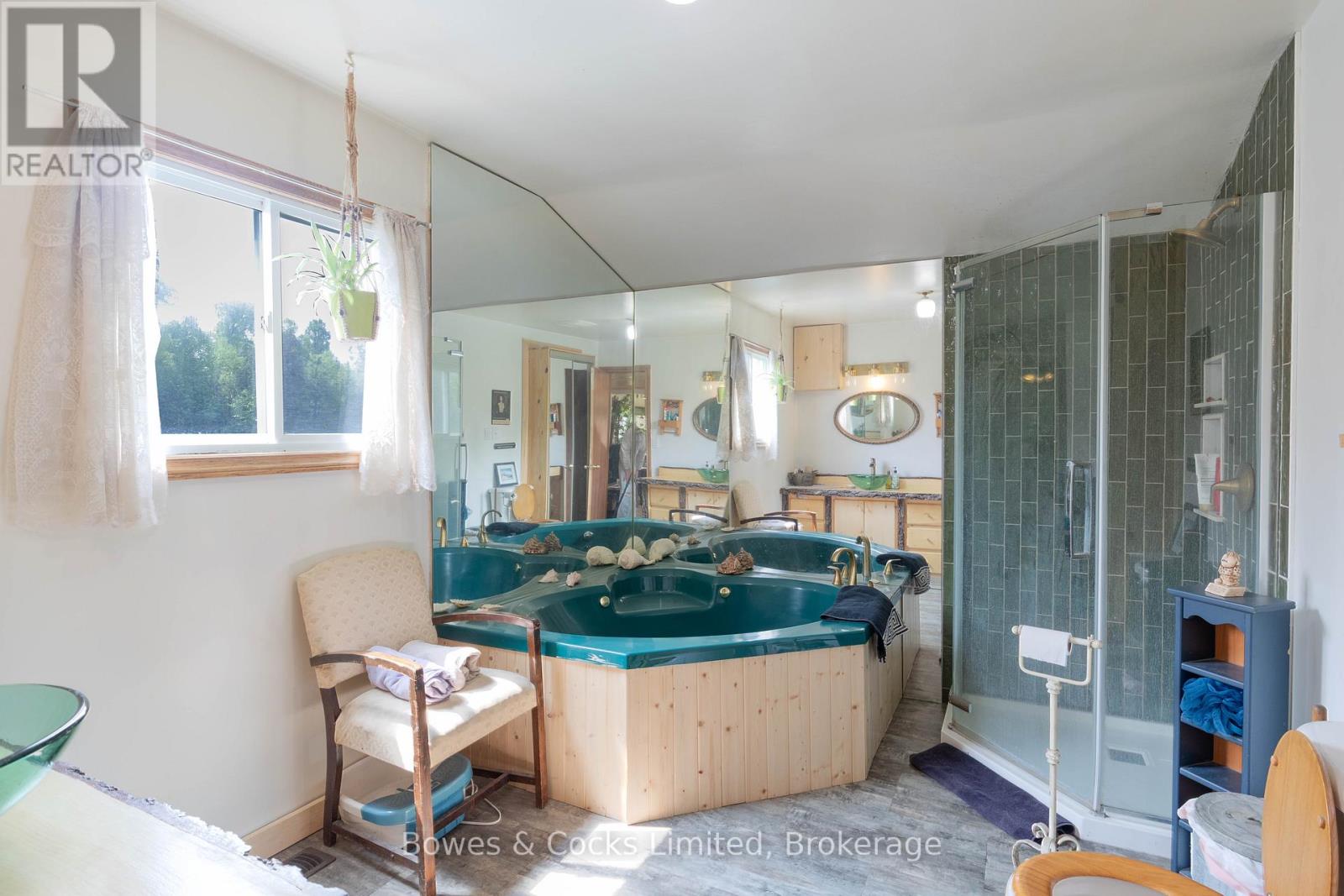 Single Family House Bungalow for Sale in  FORTESQUE LAKE ROAD Highlands East (Glamorgan) 