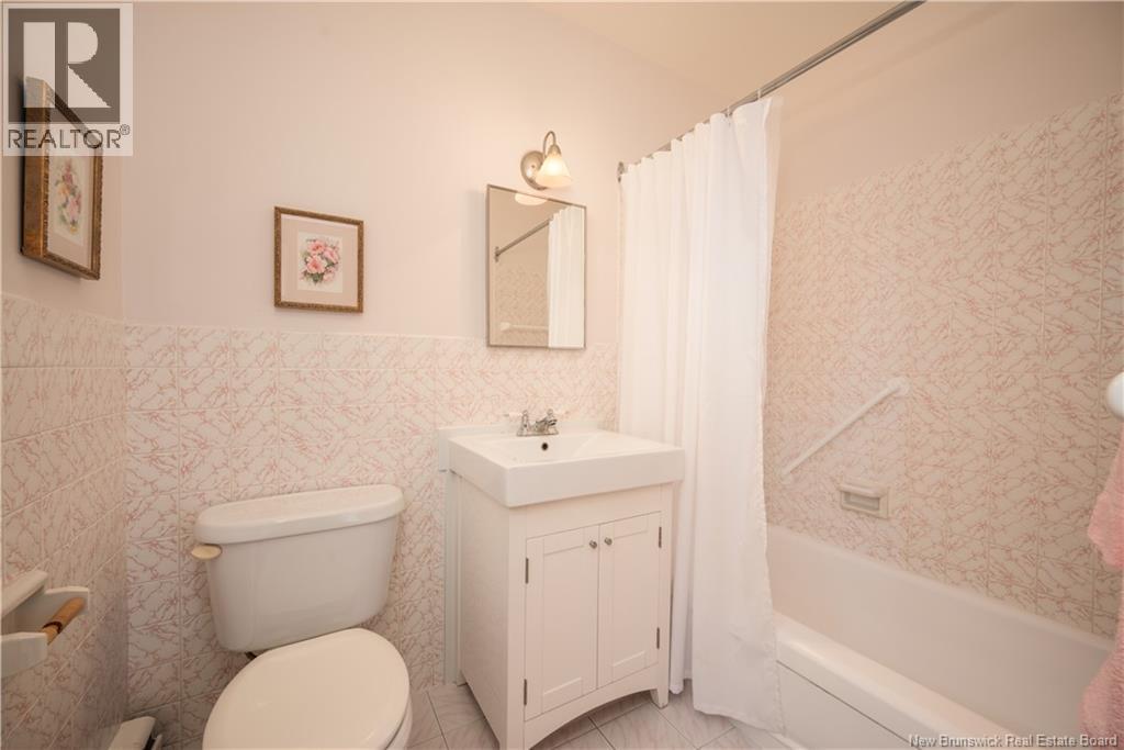 200 Mount Royal Boulevard - 32