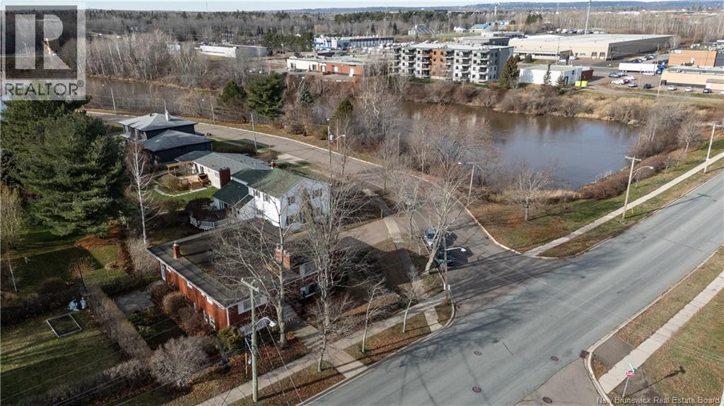200 Mount Royal Boulevard - 5