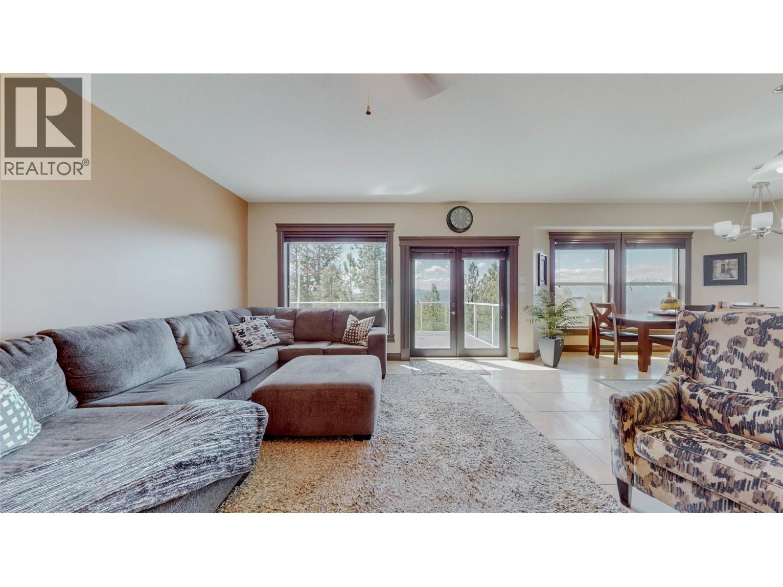 1370 Bullmoose Way, Osoyoos