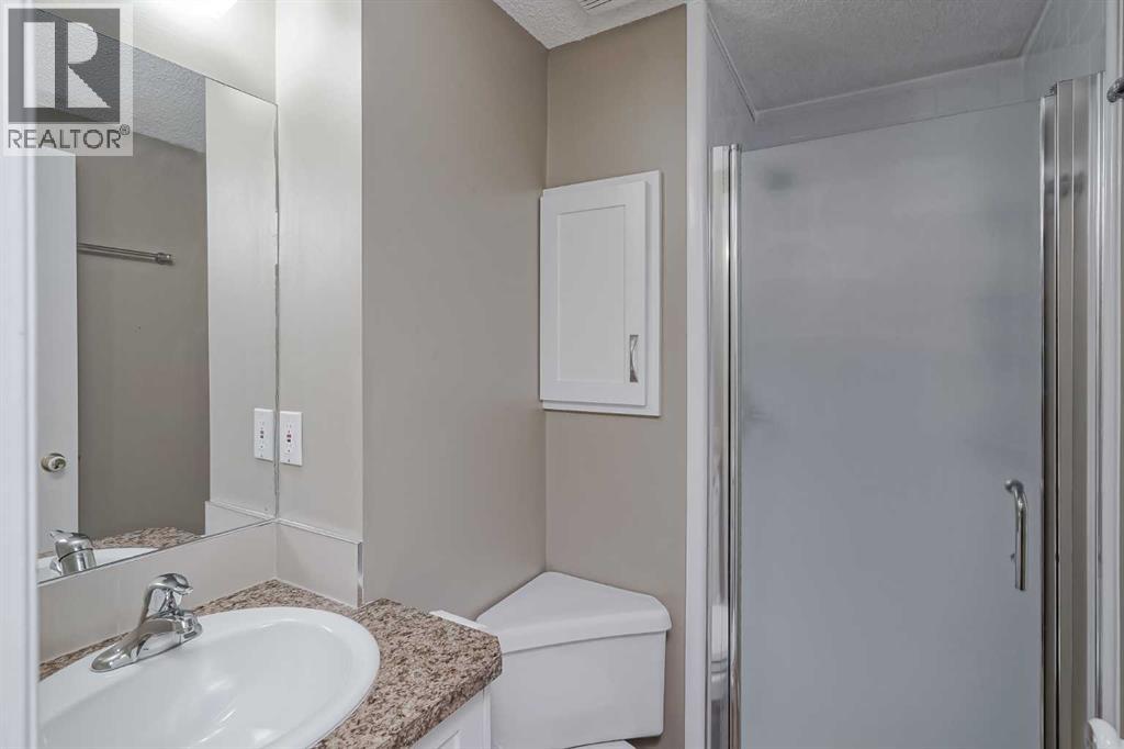 Single Family House 4 Level for Sale in   Silver Springs Drive NW Silver Springs Calgary 