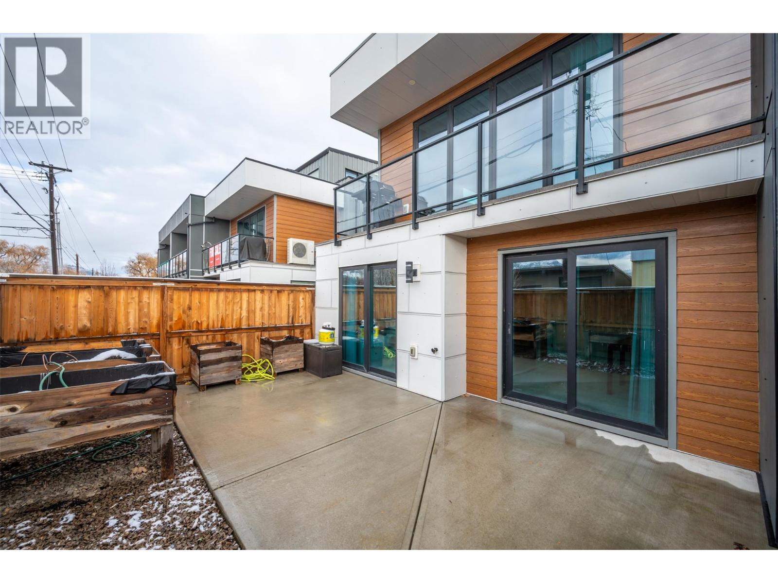 5995 Oliver Landing Crescent Unit# 5, Oliver