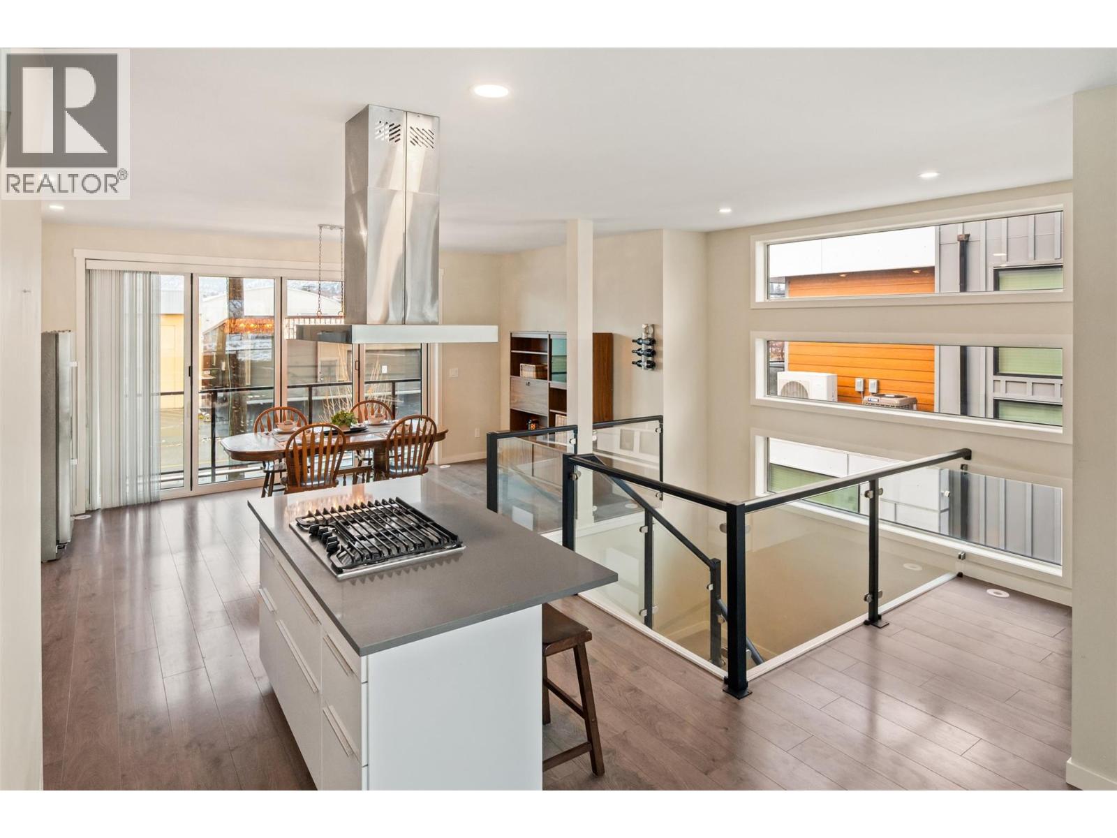 5995 Oliver Landing Crescent Unit# 5, Oliver