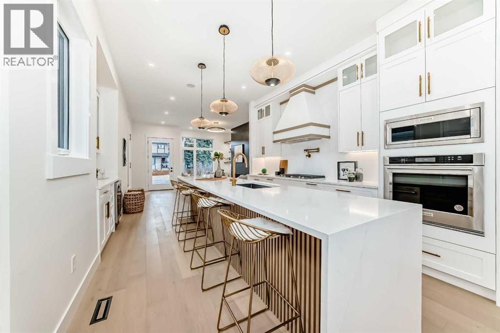 Single Family House for Sale in   Avenue NW Tuxedo Park Calgary 