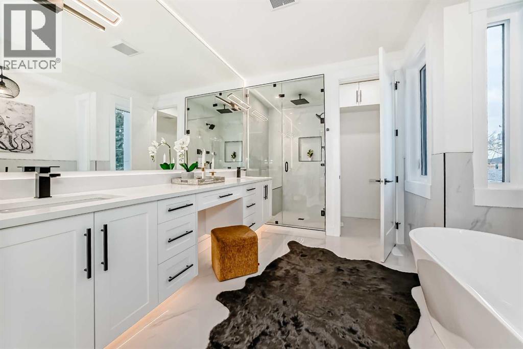 Single Family House for Sale in   Avenue NW Tuxedo Park Calgary 