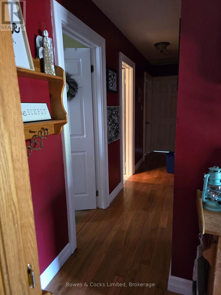 33 MAPLE GROVE ROAD - 11