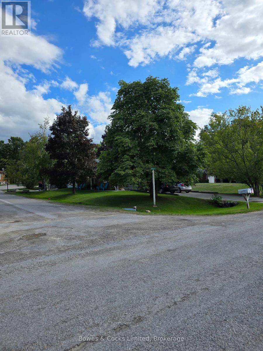 33 MAPLE GROVE ROAD - 17