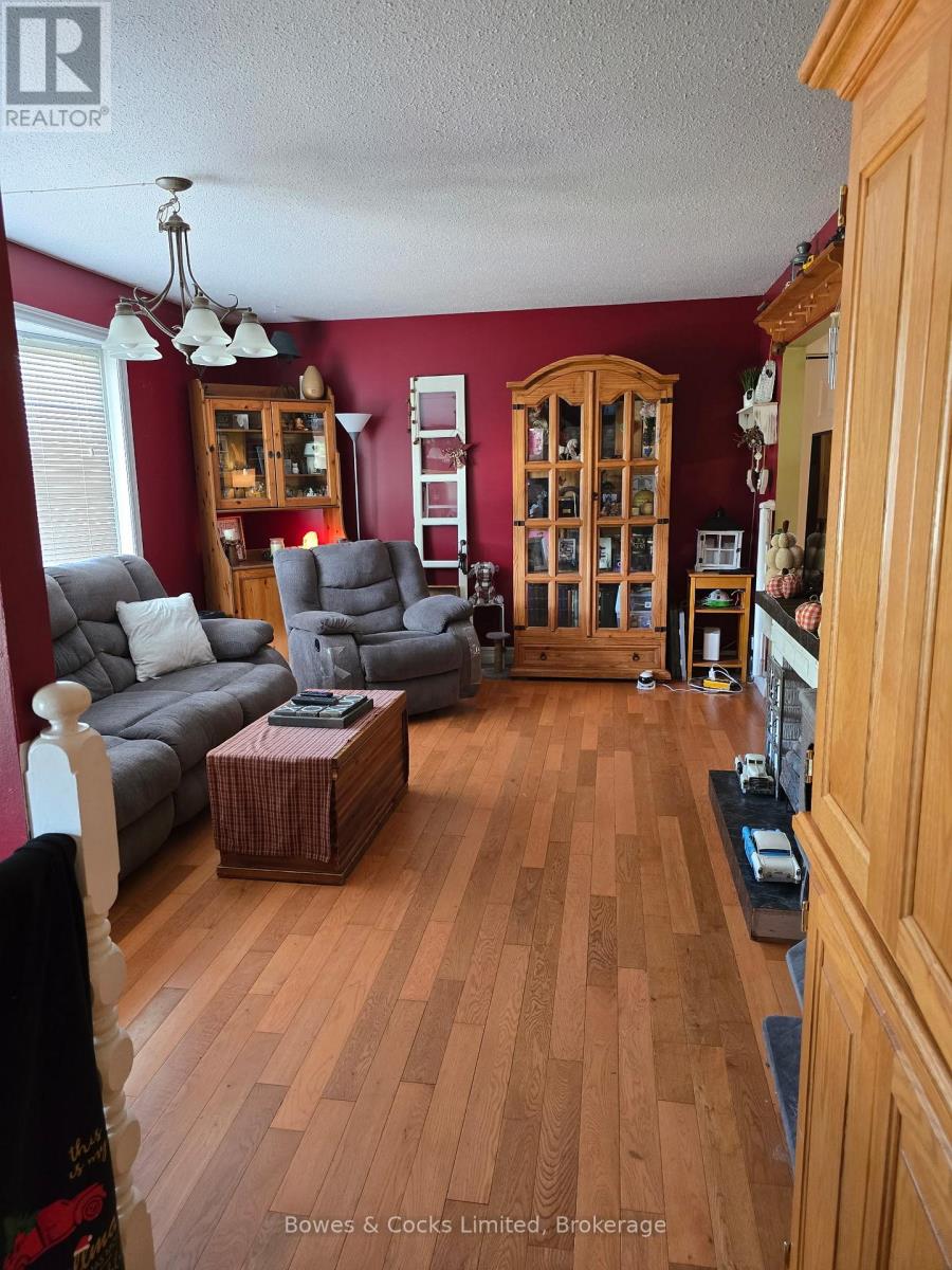 33 MAPLE GROVE ROAD - 5