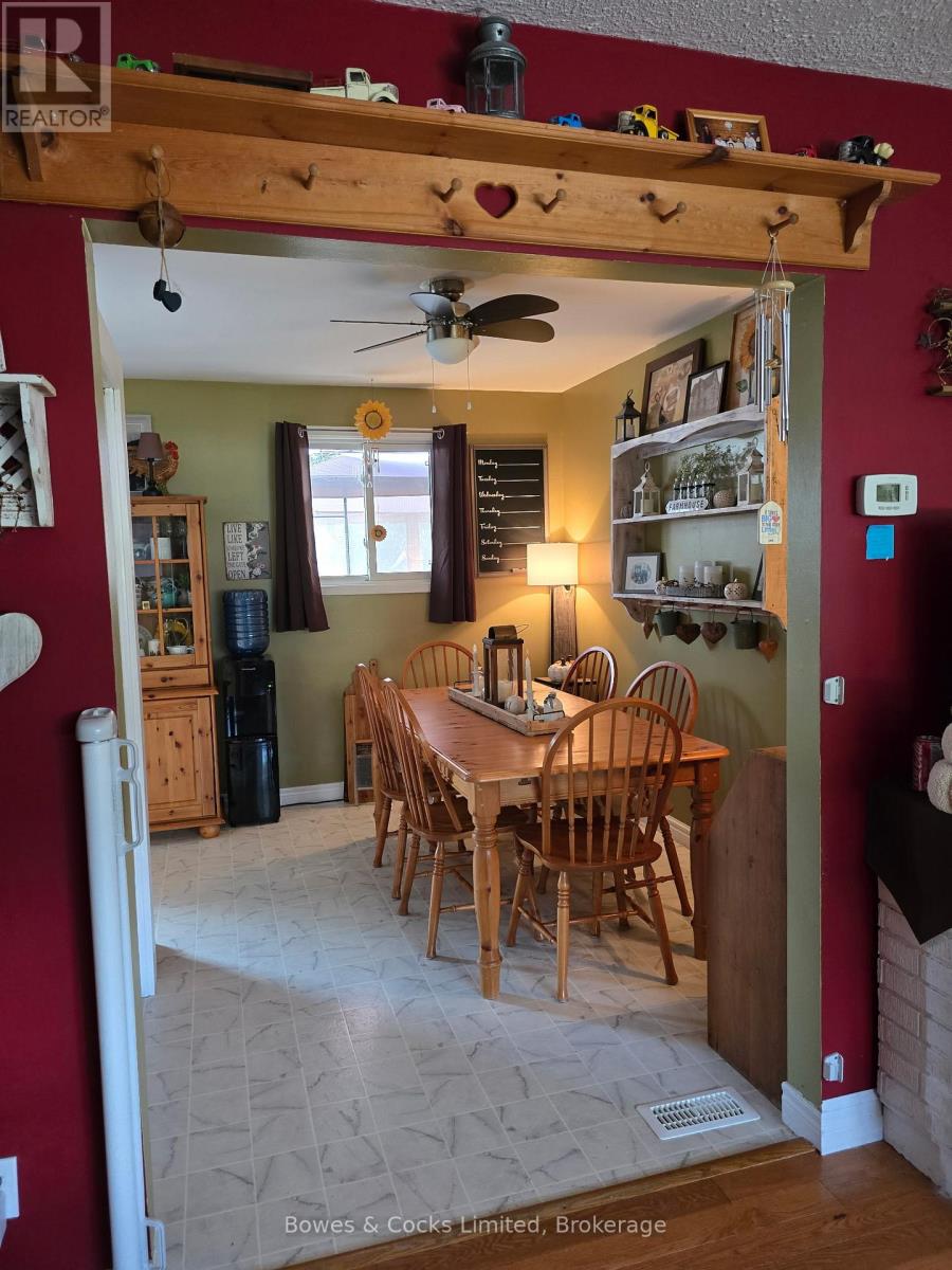 33 MAPLE GROVE ROAD - 6