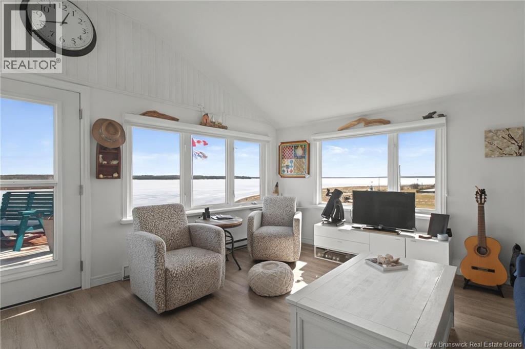 2 DE LA MER BOULEVARD - 9