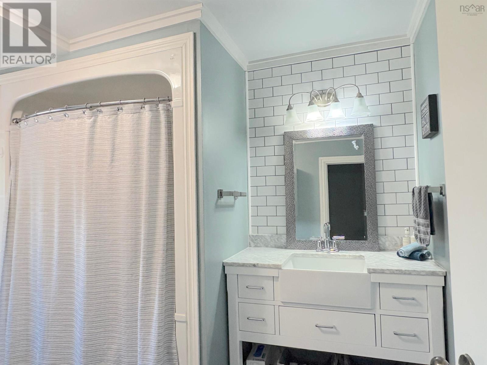 Property 7 of 30 of 9431 upper clyde Road