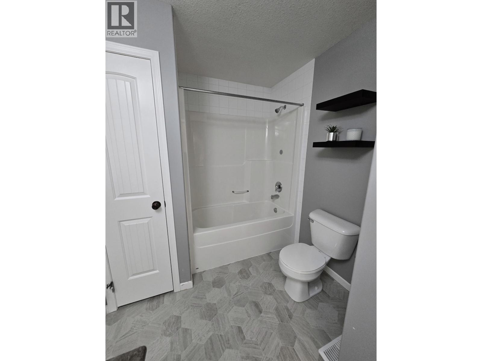 8724 114 AVENUE, Fort St. John