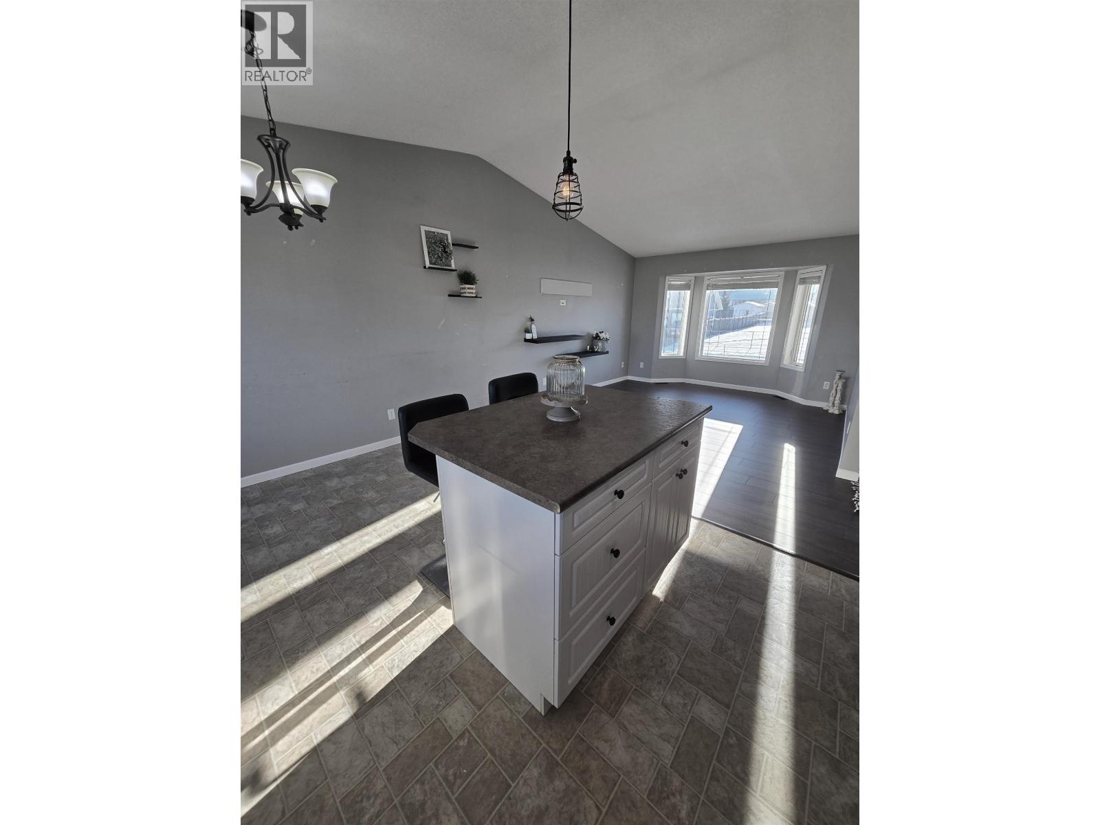 8724 114 AVENUE, Fort St. John