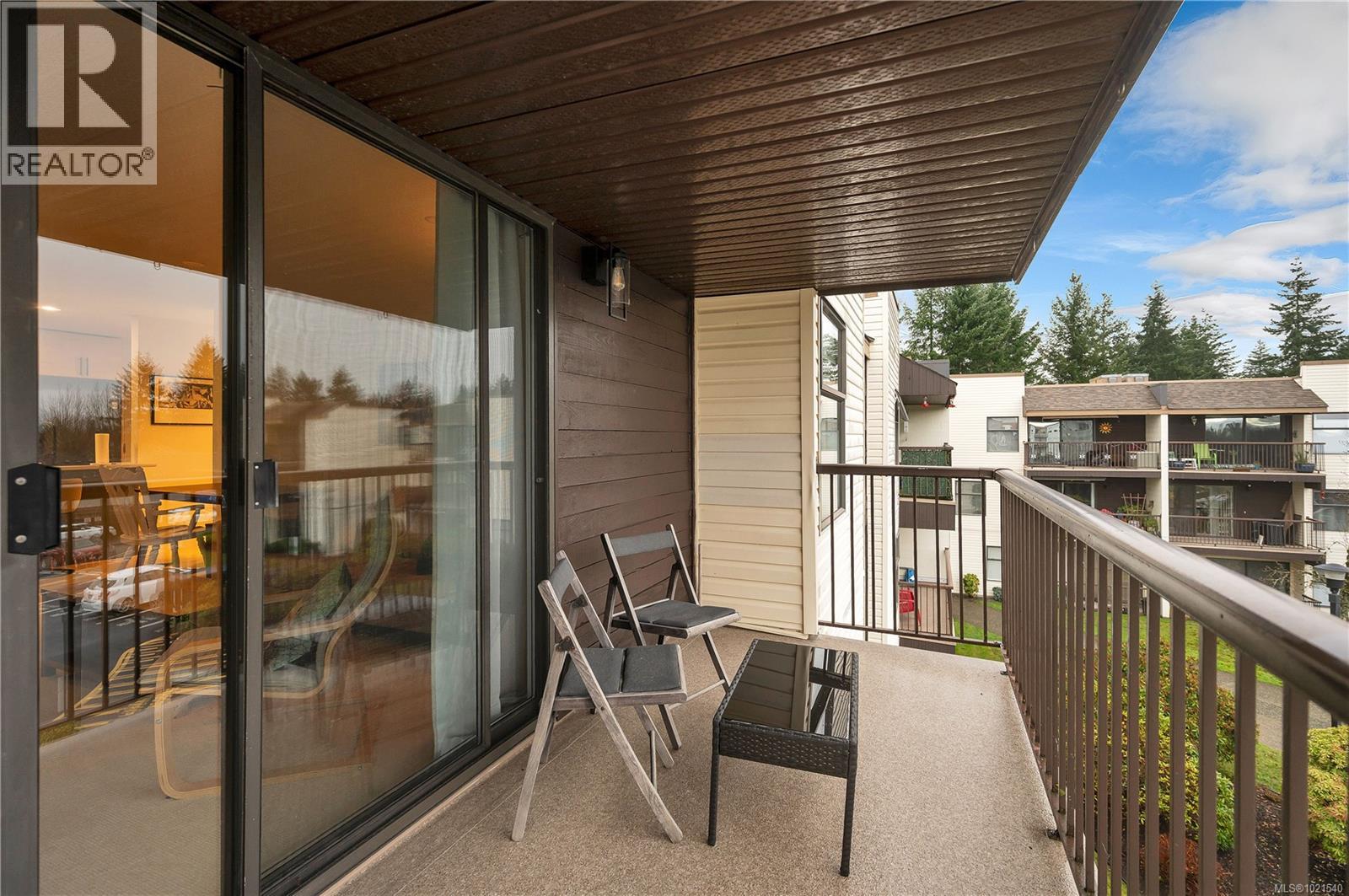 305 585 Dogwood St S, Campbell River