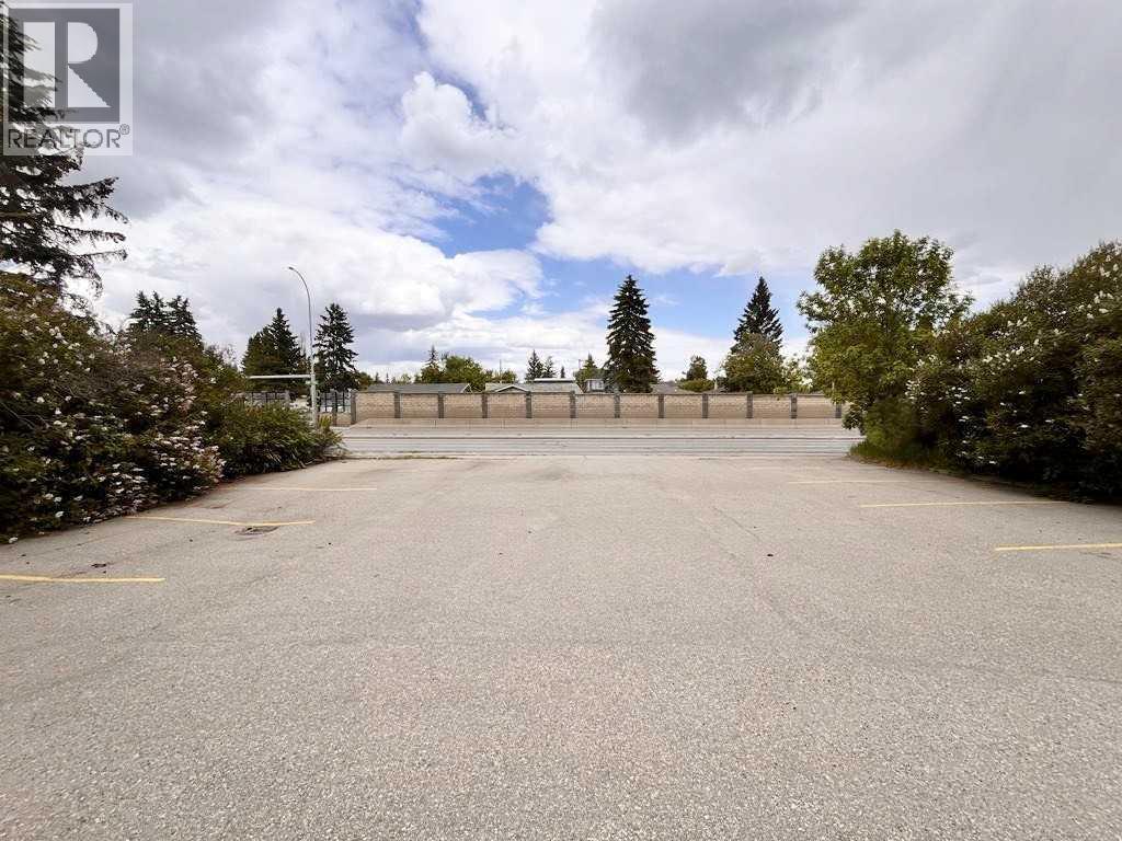 Business for Sale in  Bow Trail SW Rosscarrock Calgary 