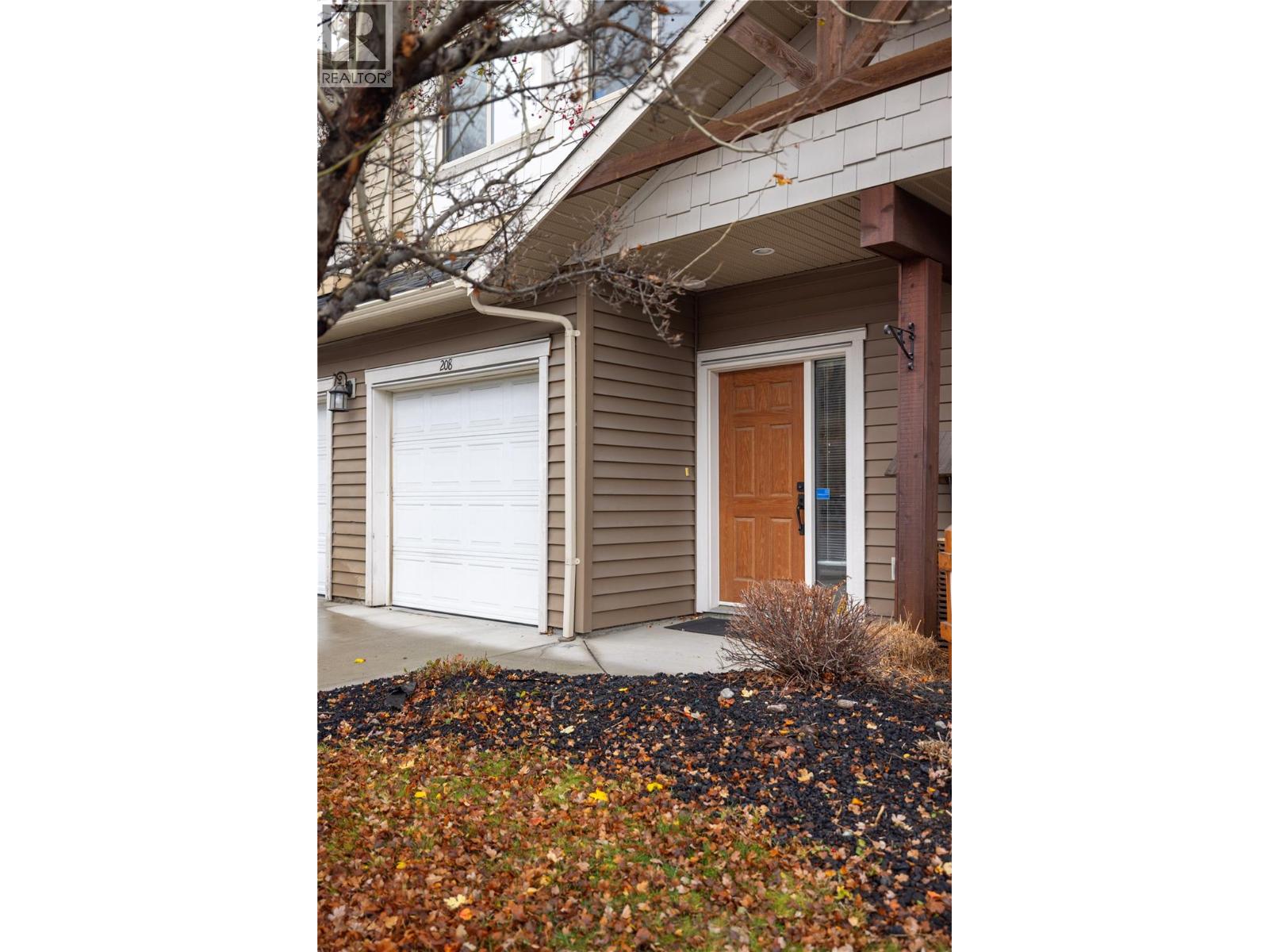 #208 10634 Powley Court - 7