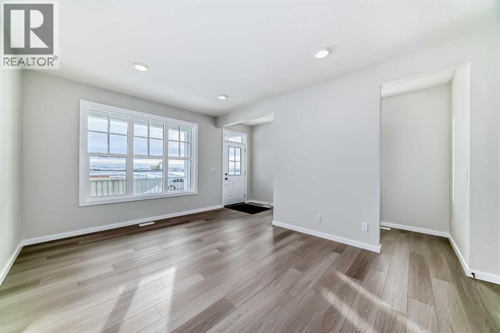 Single Family House for Sale in  Starling Boulevard NW Moraine Calgary 