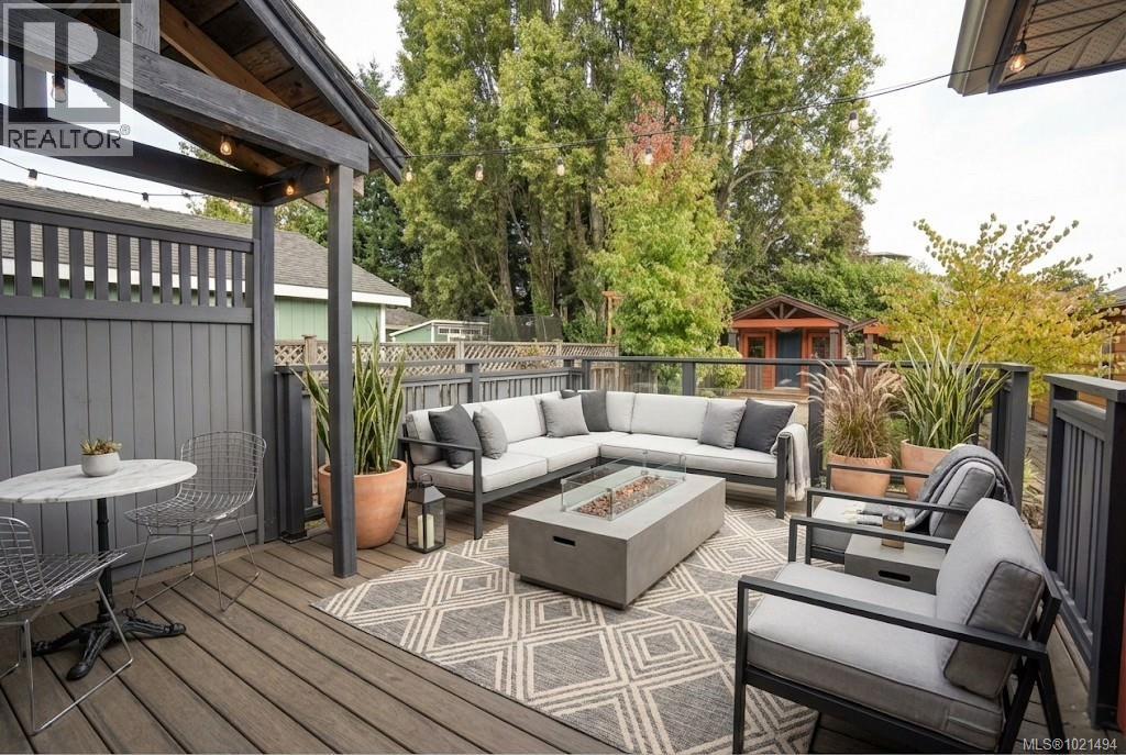  2617 Doncaster Drive, Victoria