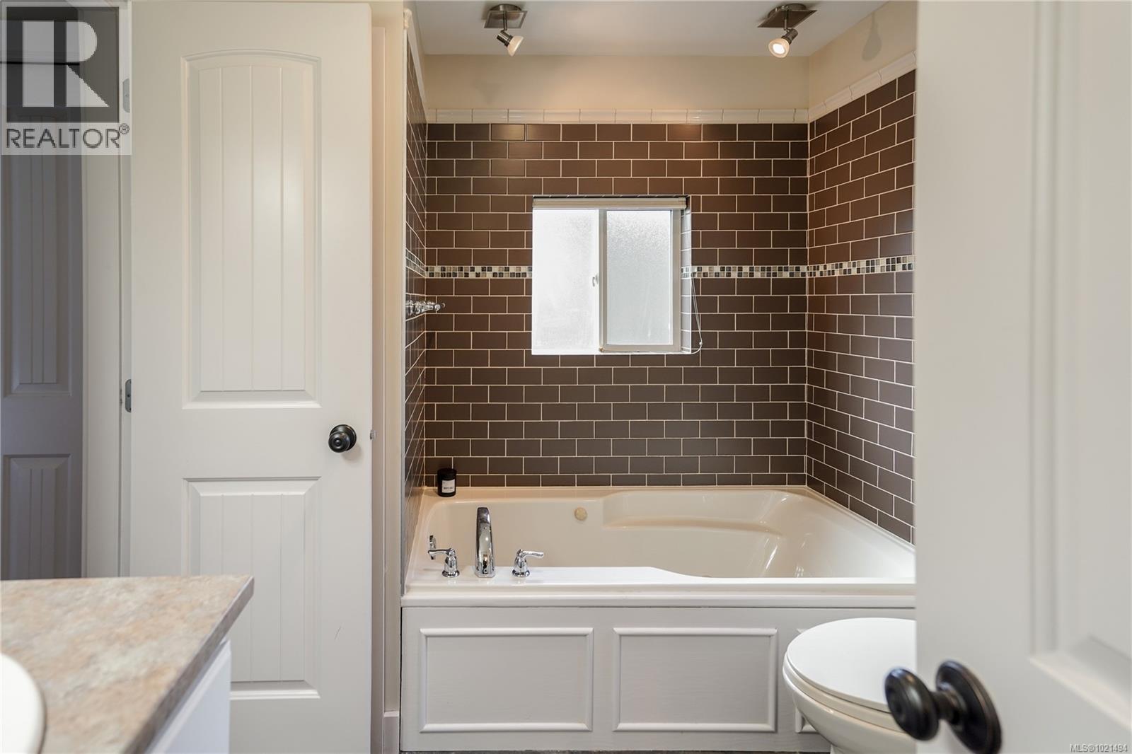  2617 Doncaster Drive, Victoria