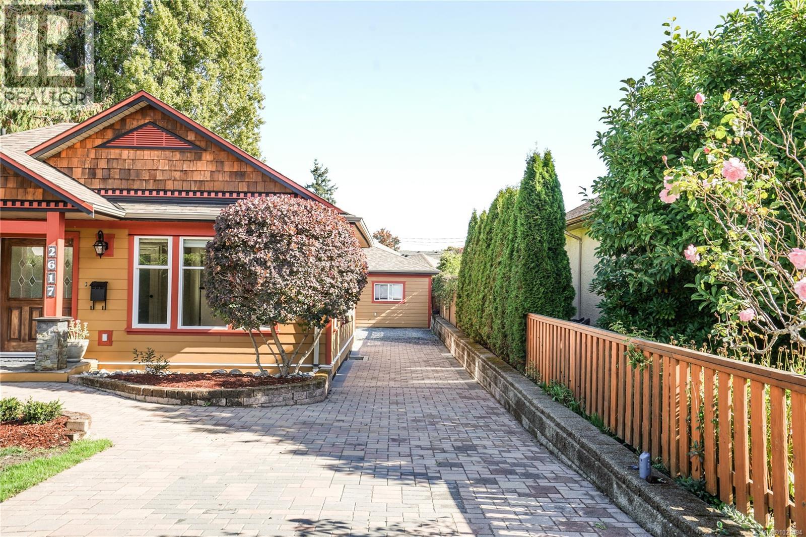  2617 Doncaster Drive, Victoria