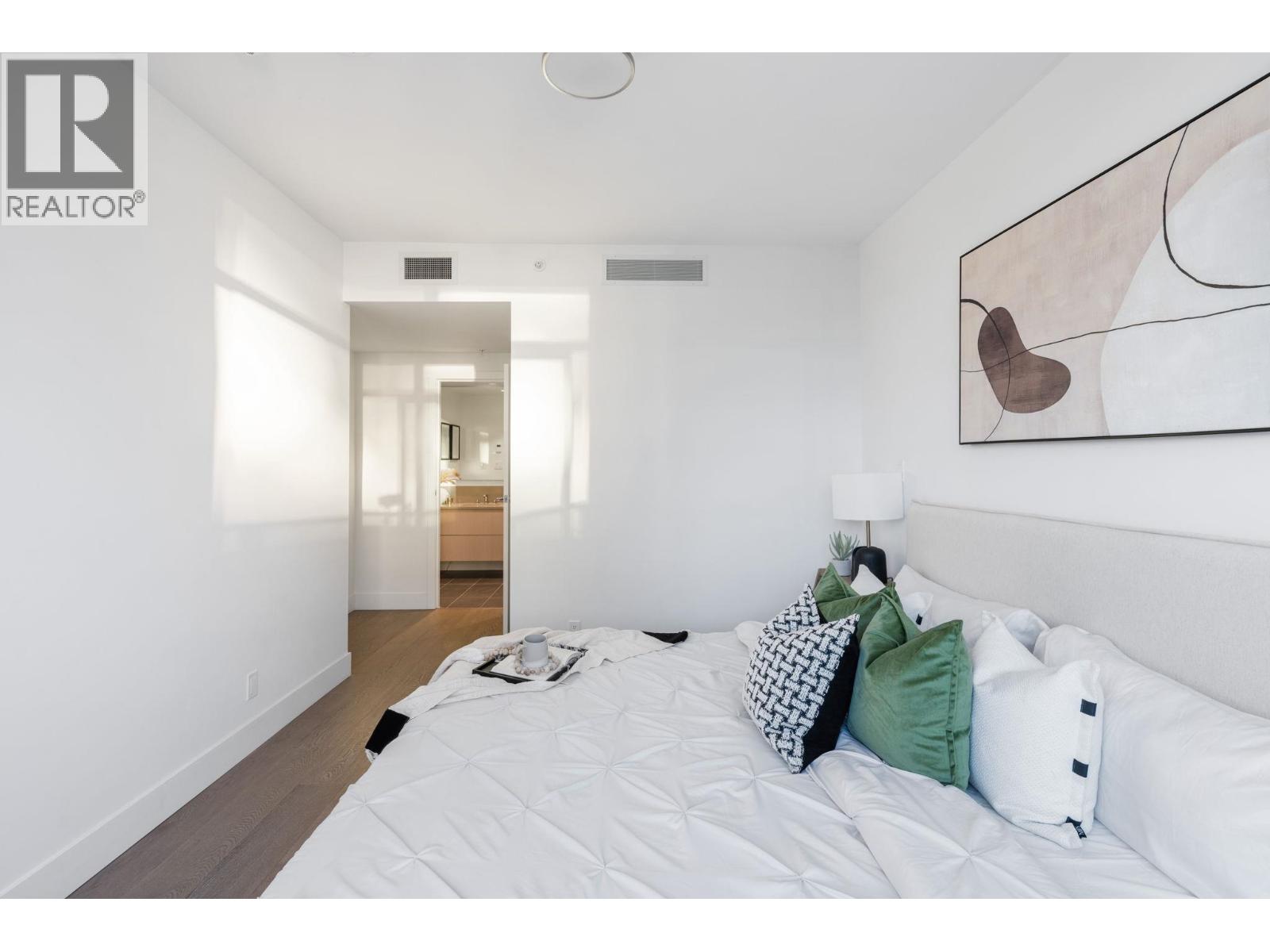 1301 1675 LIONS GATE LANE, North Vancouver