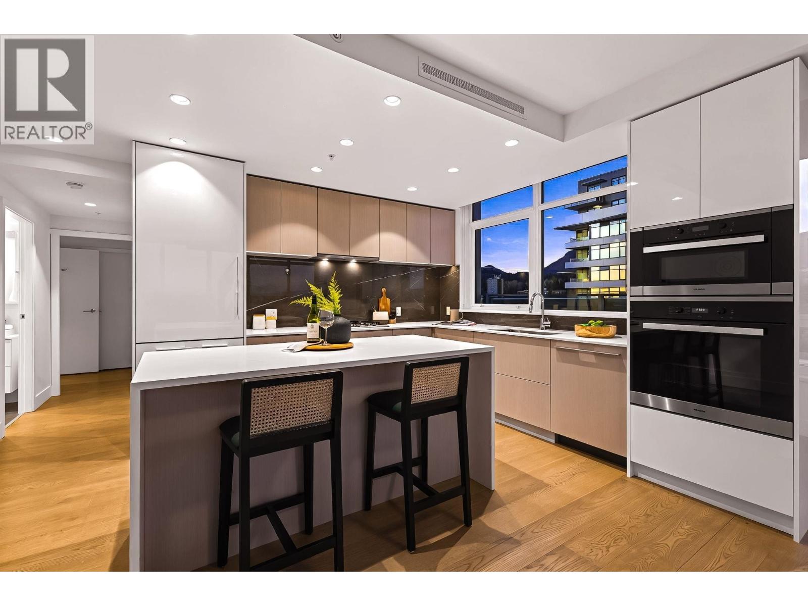 1301 1675 LIONS GATE LANE, North Vancouver