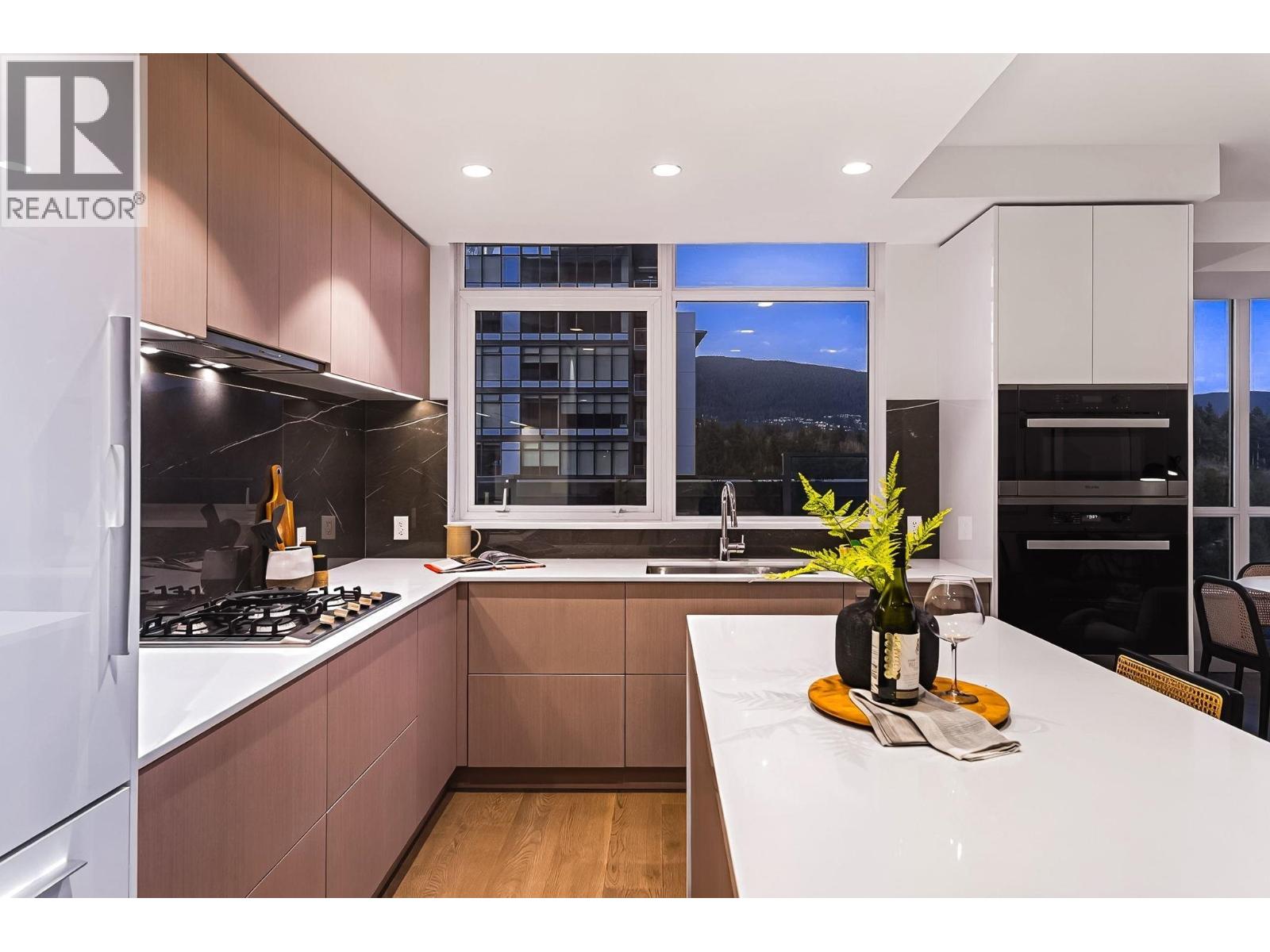 1301 1675 LIONS GATE LANE, North Vancouver