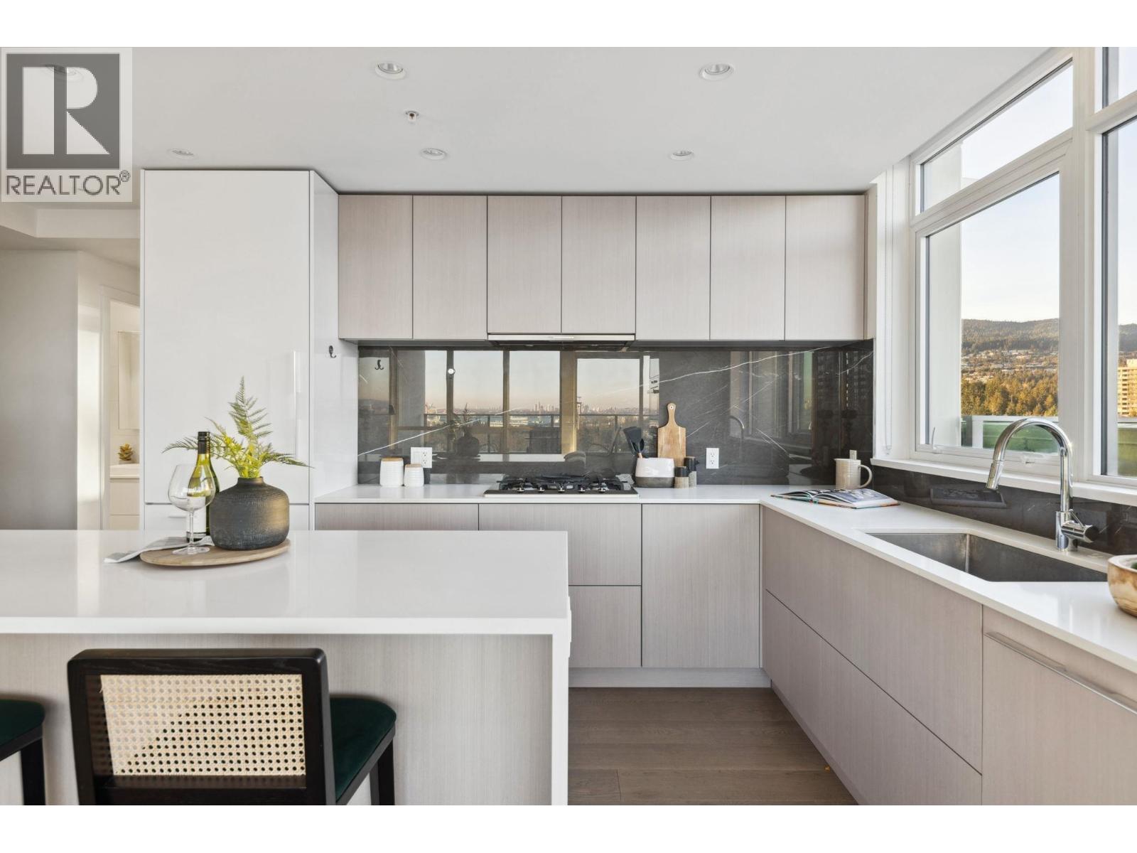 1301 1675 LIONS GATE LANE, North Vancouver