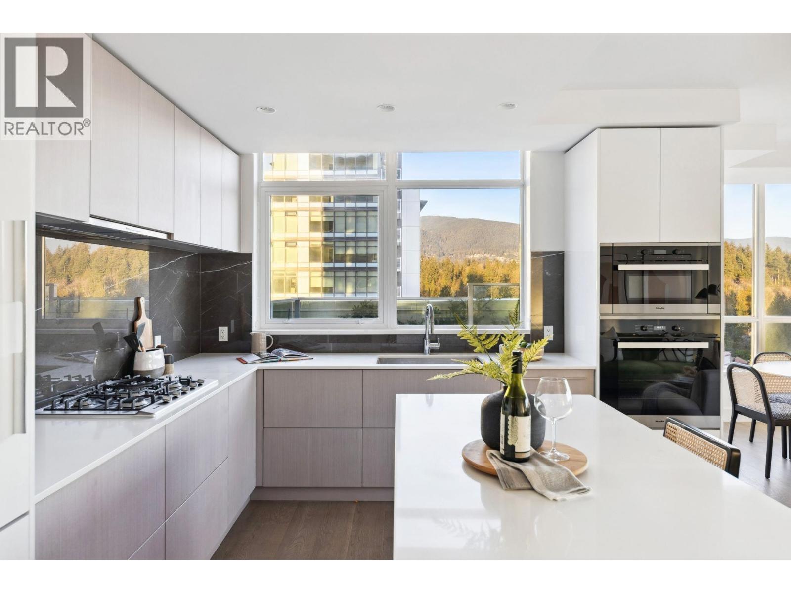 1301 1675 LIONS GATE LANE, North Vancouver