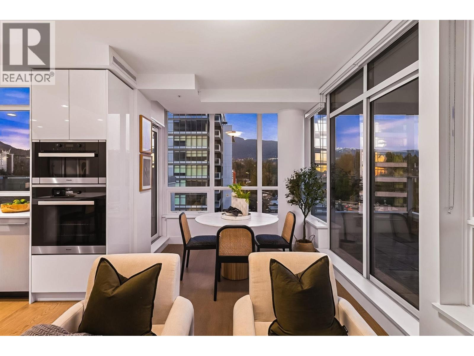 1301 1675 LIONS GATE LANE, North Vancouver